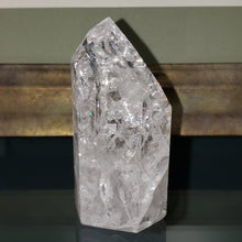 Load image into Gallery viewer, Crackle Quartz Generator