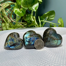 Load image into Gallery viewer, Labradorite Heart