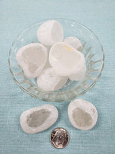 Load image into Gallery viewer, Clear Quartz Window