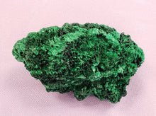 Load image into Gallery viewer, Velvet Malachite Raw (Natural)