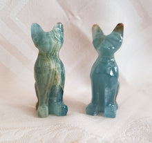 Load image into Gallery viewer, Blue Onyx Cat
