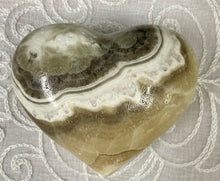 Load image into Gallery viewer, Zebra Onyx Puff Heart
