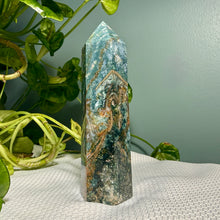 Load image into Gallery viewer, Blue Ocean Jasper Tower Generator

