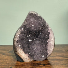 Load image into Gallery viewer, Amethyst Druzy Freeform

