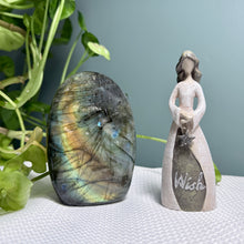 Load image into Gallery viewer, Labradorite Free Form
